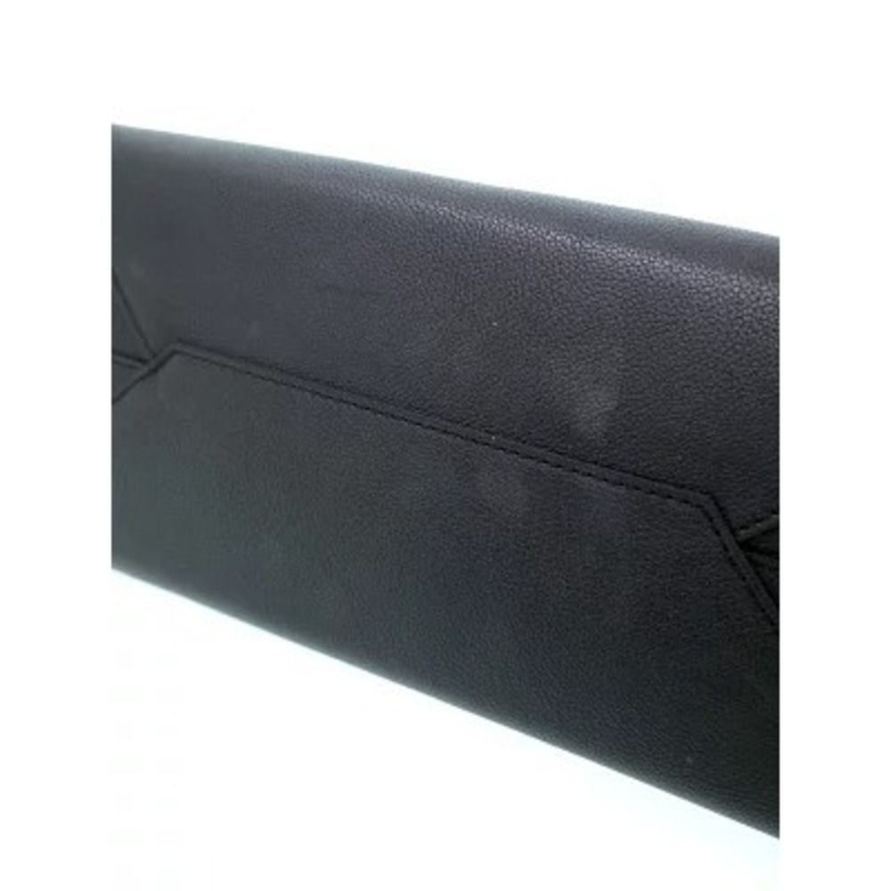Louis Vuitton Lock Me MM Handbag - Picture 9 of 9